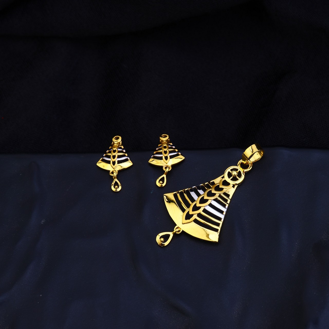 Plain Pendant Set (PPS40)