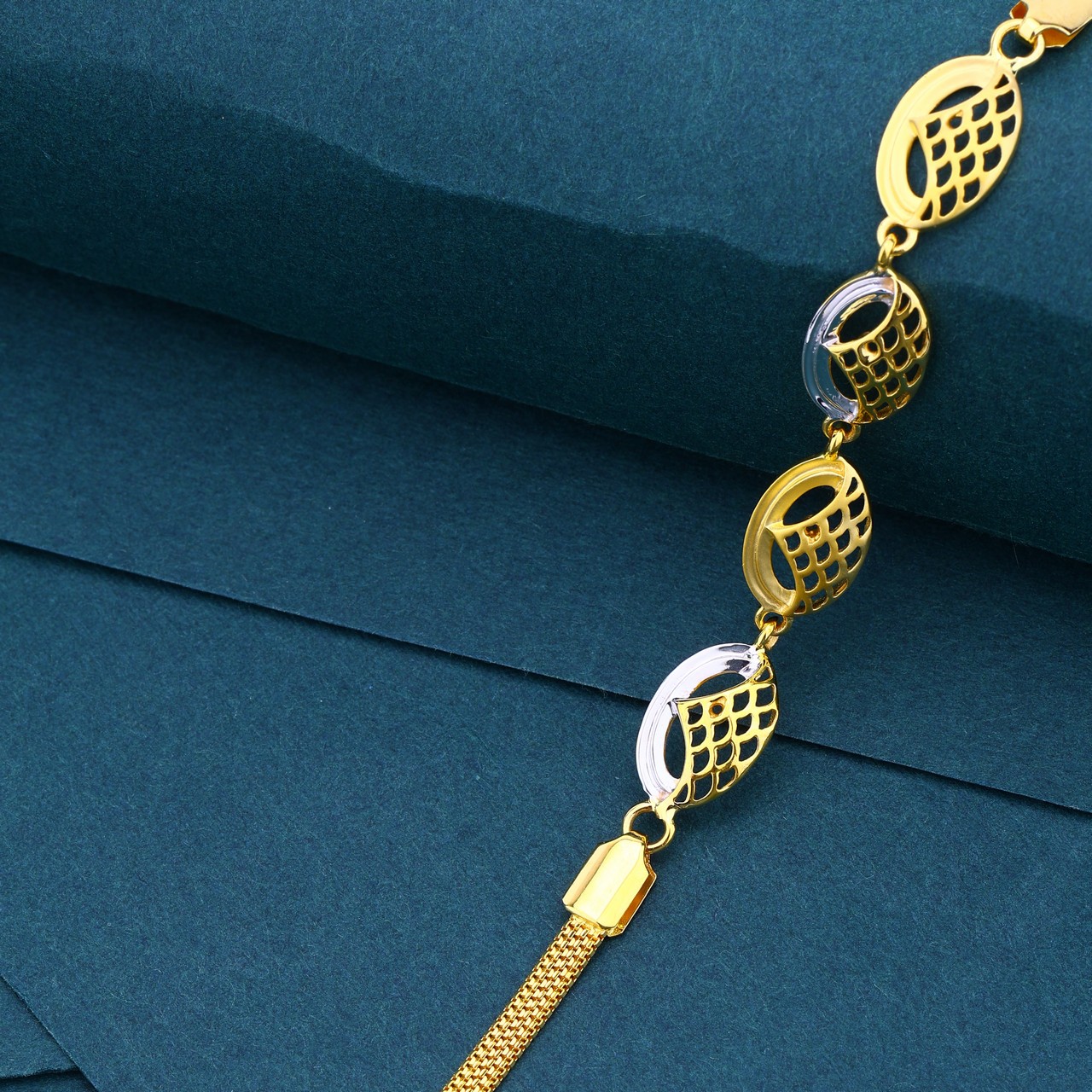 Plain Lucky (PTOPS338)