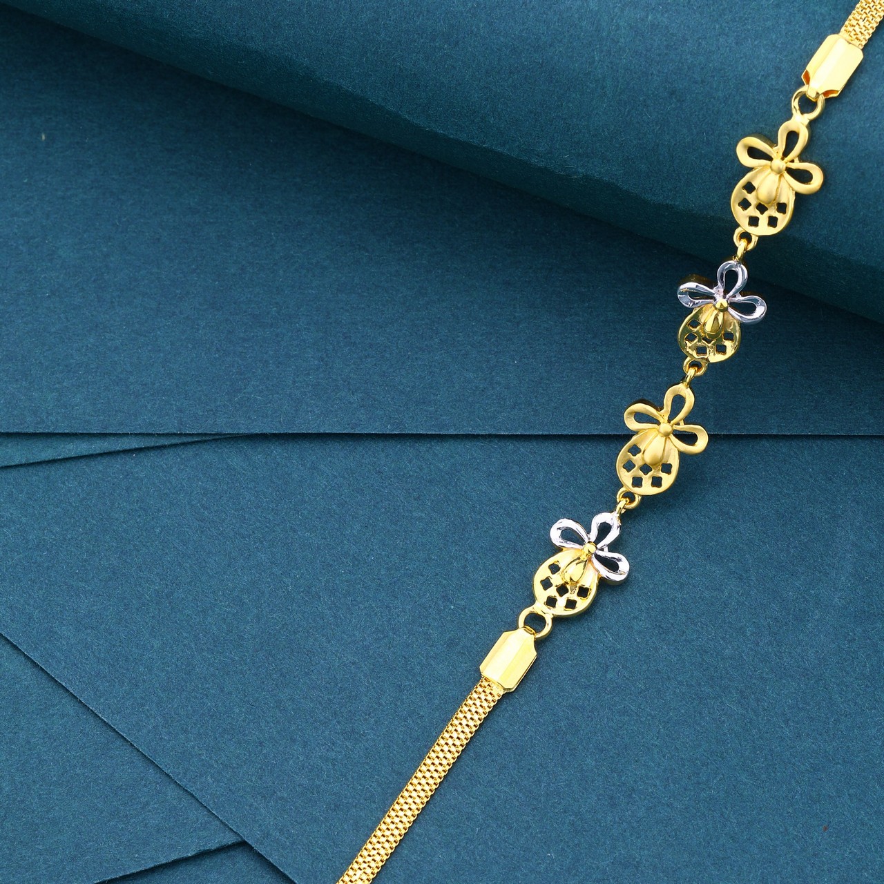 Plain Lucky (PTOPS342)