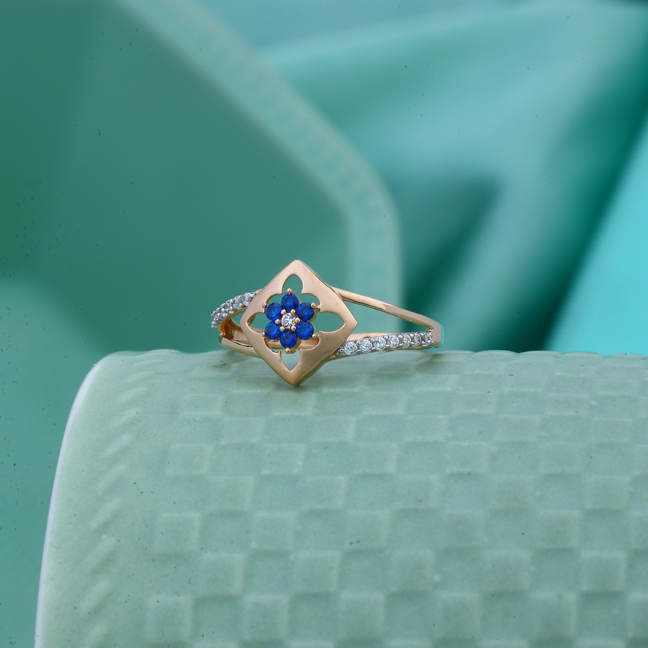 Rose Gold Ladies Ring (RLR15927)