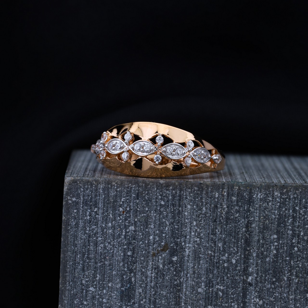 Rose Gold Ladies Ring (RLR16080)