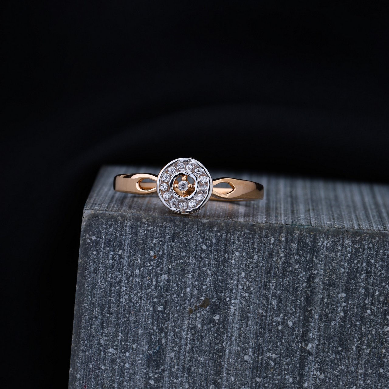 Rose Gold Ladies Ring (RLR16073)