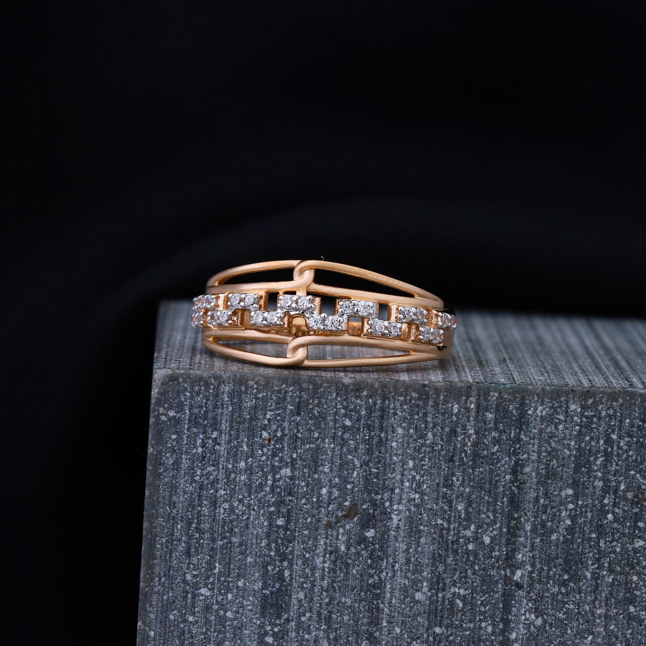 Rose Gold Ladies Ring (RLR16130)