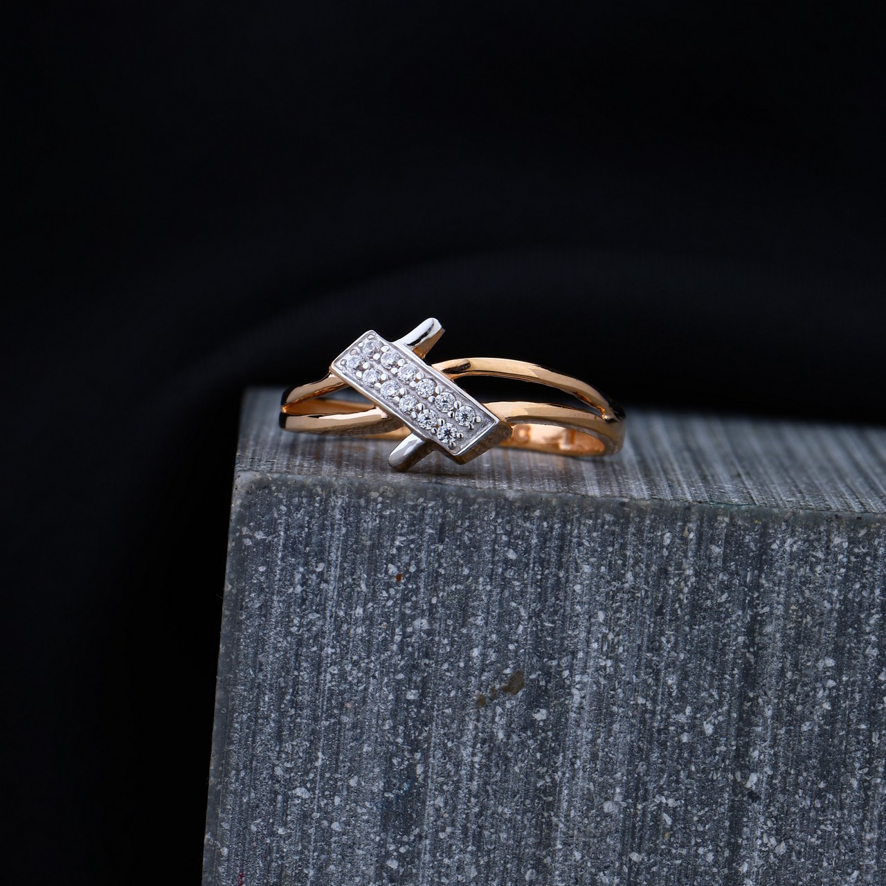 Rose Gold Ladies Ring (RLR16072)