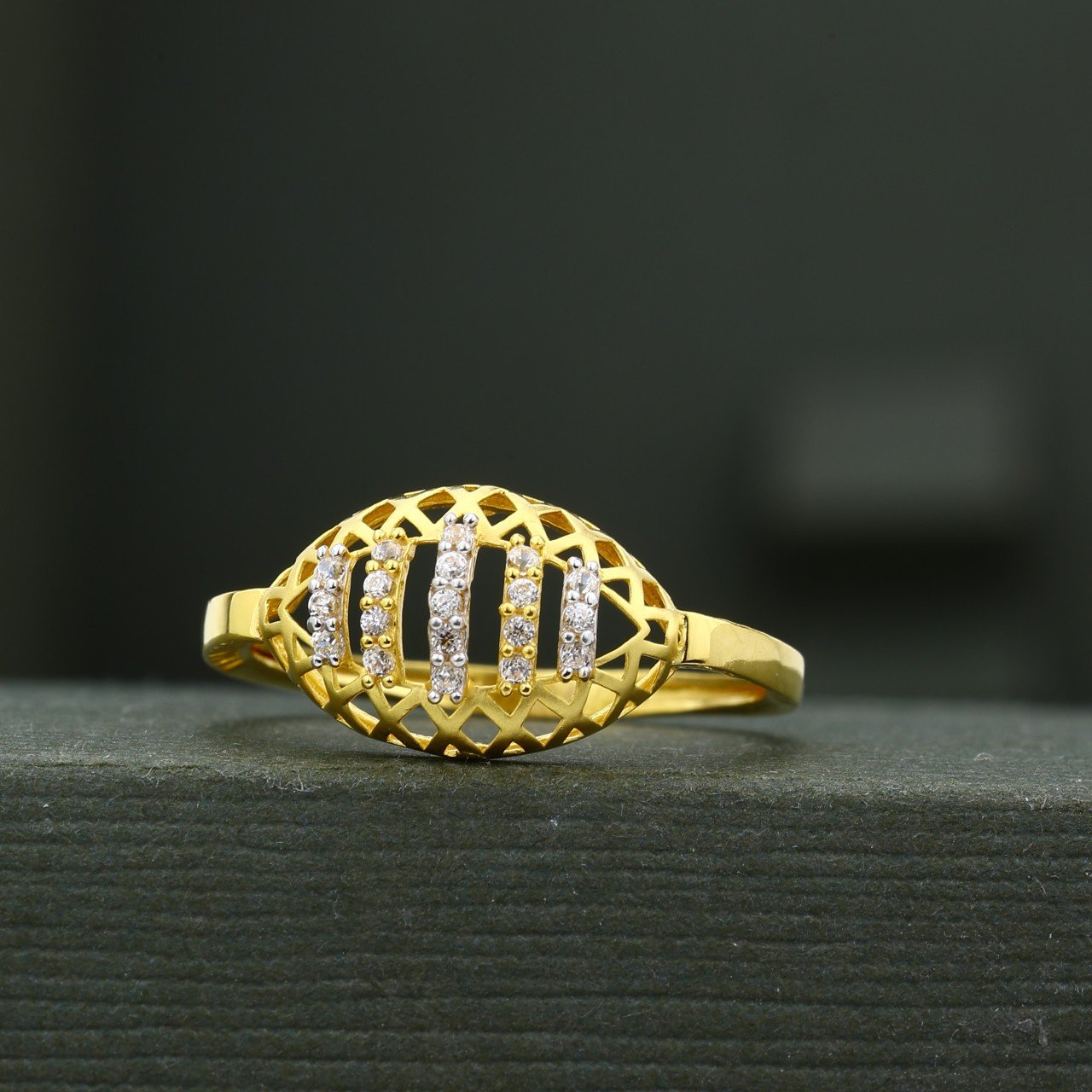 CZ Ladies Ring (JLR-37P)